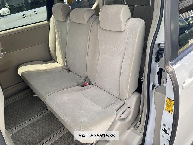 Toyota NOAH 2013-11 340720-13