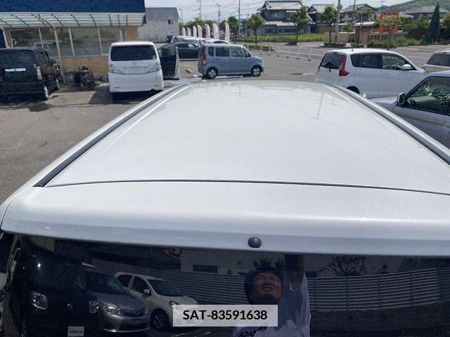 Toyota NOAH 2013-11 340720-24