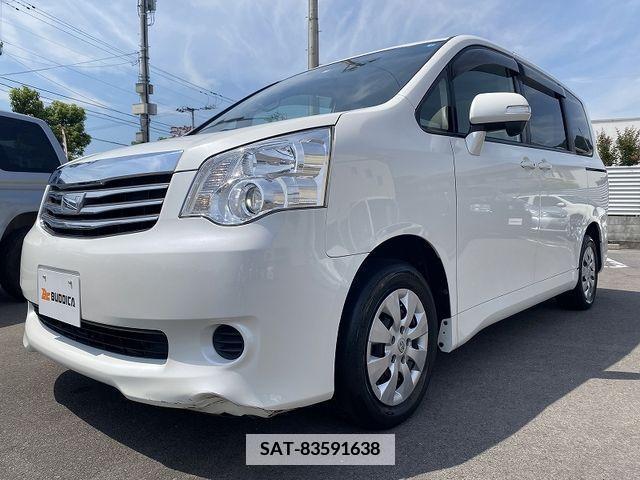 Toyota NOAH 2013-11 340720-3