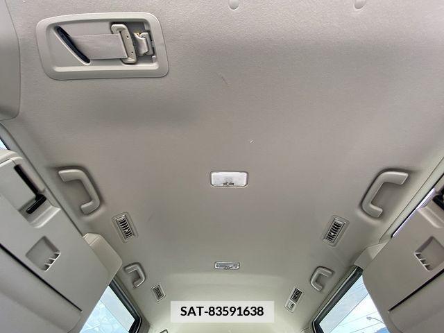 Toyota NOAH 2013-11 340720-17
