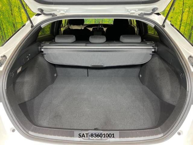 Toyota PRIUS 2021-01 219804-10