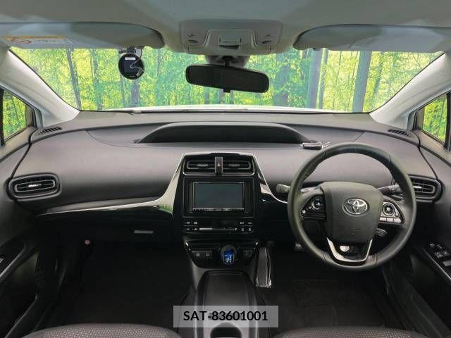 Toyota PRIUS 2021-01 219804-1