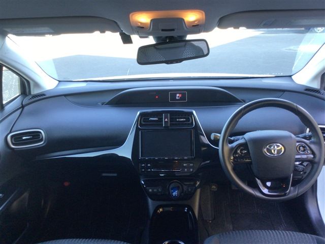 Toyota PRIUS 2018-02 25389-12