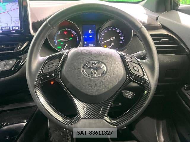 Toyota C-HR 2017-12 294864-11