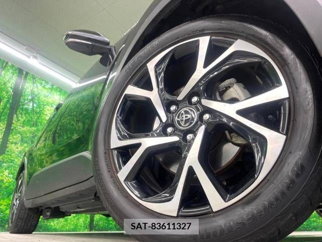 Toyota C-HR 2017-12 294864-13