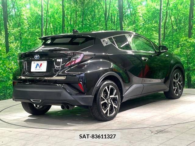 Toyota C-HR 2017-12 294864-17