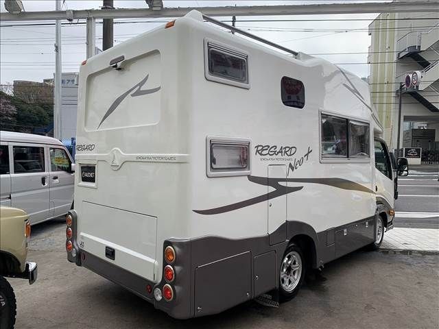 Toyota DYNA TRUCK 2018-08 7933-1