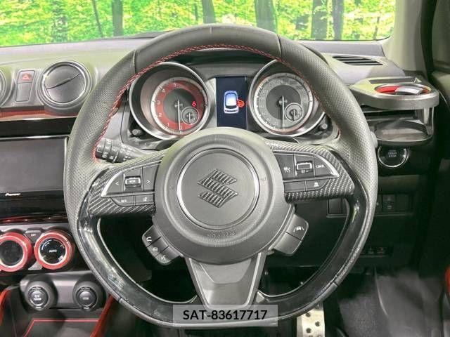 Suzuki SWIFT 2022-03 320828-12