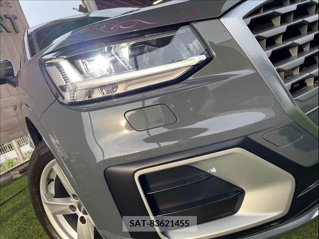 Audi Q2 2017-09 318045-17
