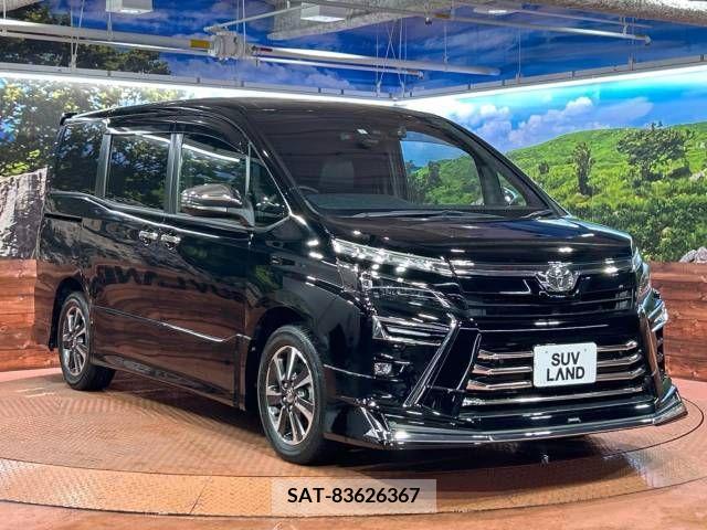 Toyota VOXY 2021-02 370370-17