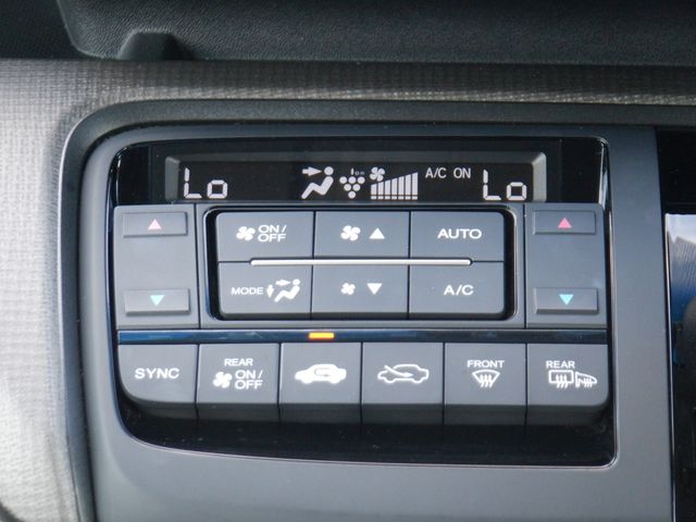 Honda e 2018-07 8617-15