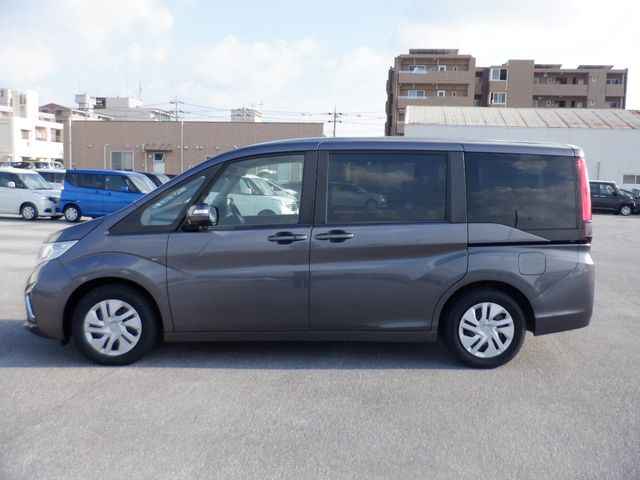 Honda e 2018-07 8617-5