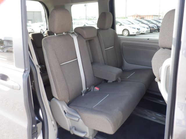 Honda e 2018-07 8617-9