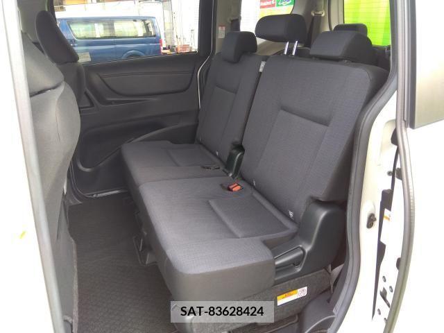 Toyota SIENTA 2018-05 250642-7