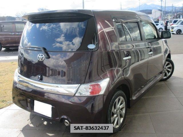Toyota BB 2013-04 261590-1