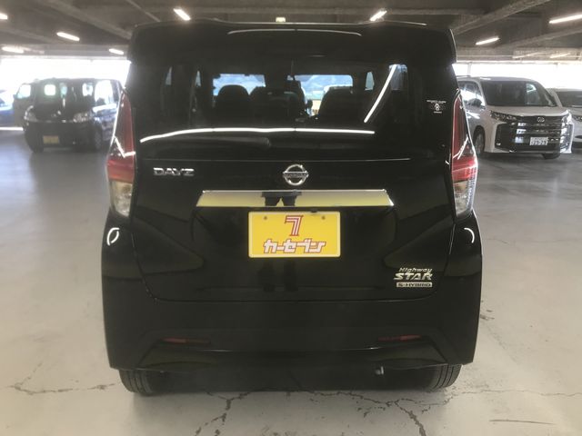 Nissan DAYZ 2022-02 186196-5