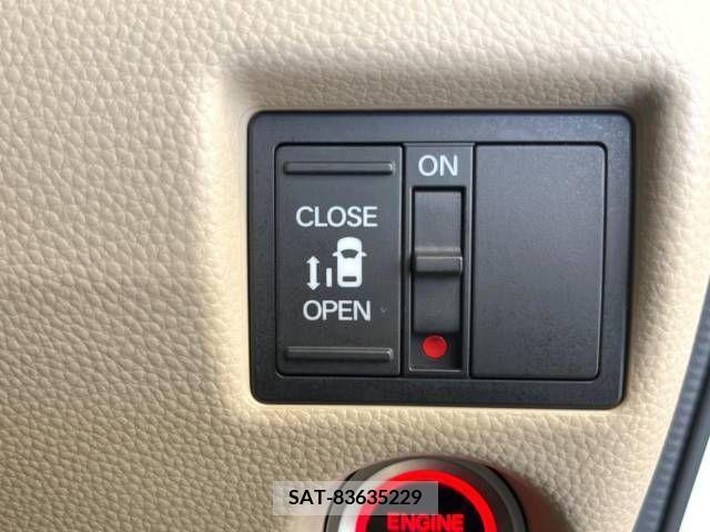 Honda N BOX 2019-05 307035-5