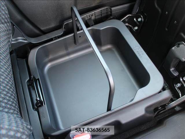 Suzuki HUSTLER 2023-12 391374-29