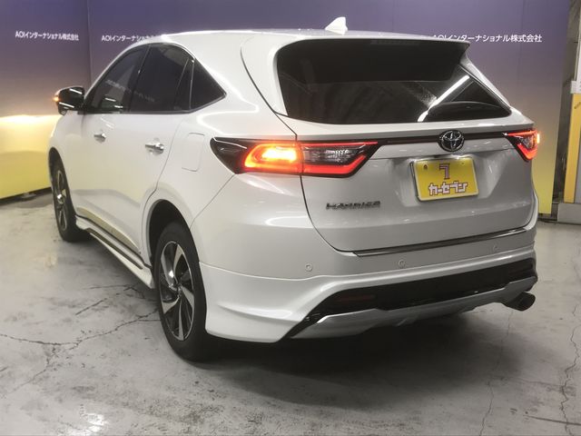 Toyota HARRIER 2017-09 193584-6