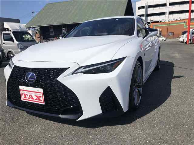 Lexus IS 2021-10 182708-0