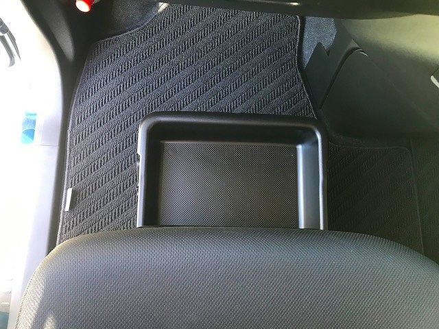 Toyota ROOMY 2018-03 187689-23