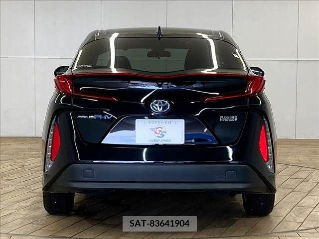 Toyota PRIUS PHV 2017-10 322597-14