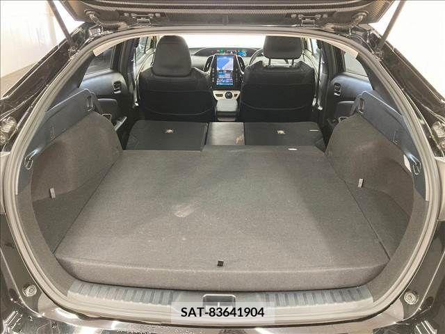 Toyota PRIUS PHV 2017-10 322597-13