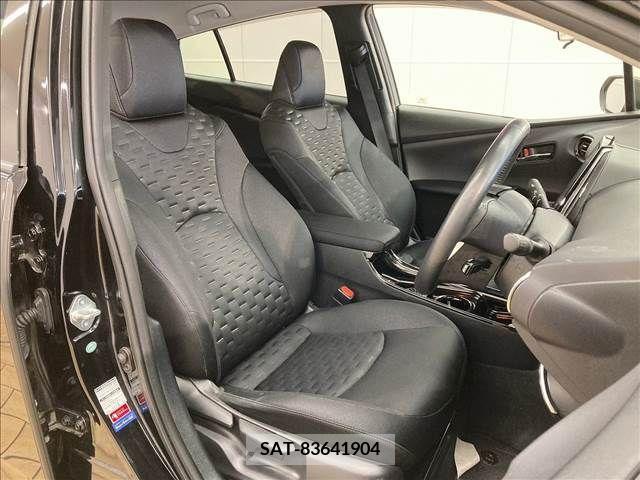Toyota PRIUS PHV 2017-10 322597-11