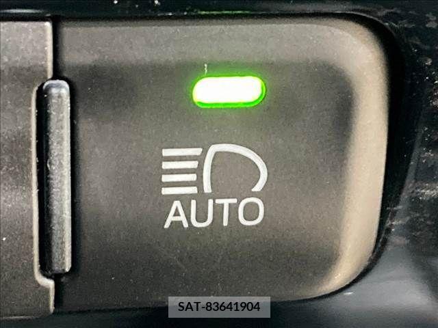 Toyota PRIUS PHV 2017-10 322597-9