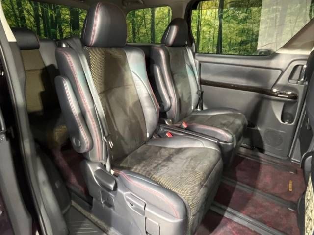 Toyota VELLFIRE 2013-11 182136-9