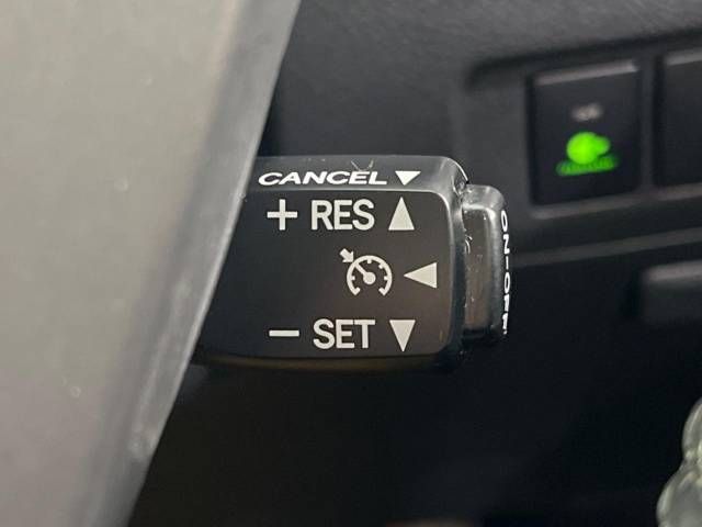 Toyota VELLFIRE 2013-11 182136-7