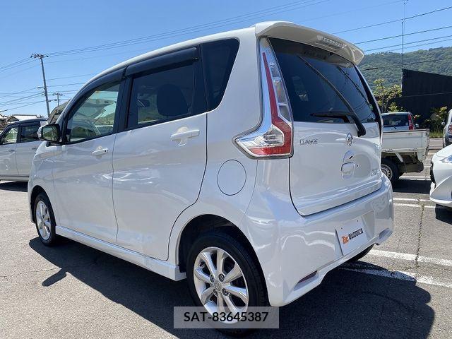Nissan DAYZ 2017-03 236198-6