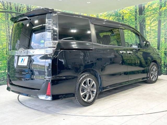 Toyota VOXY 2018-09 10059-17