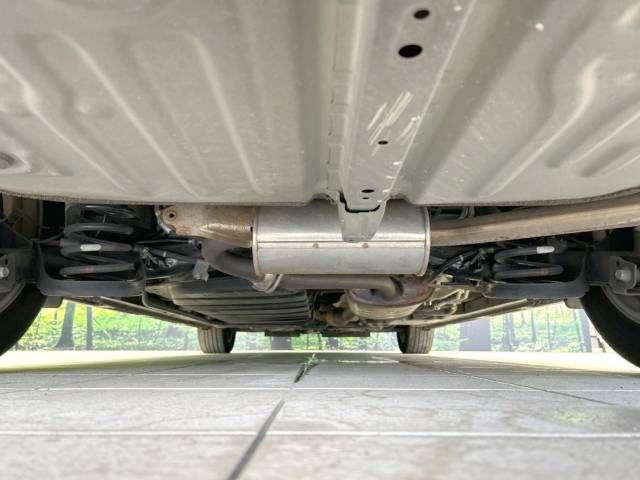 Toyota VOXY 2018-09 10059-19