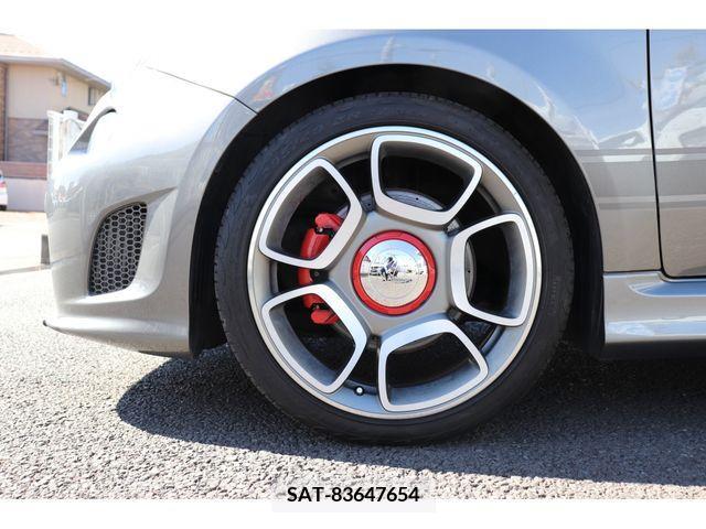 Abarth 595 2013-03 261428-26
