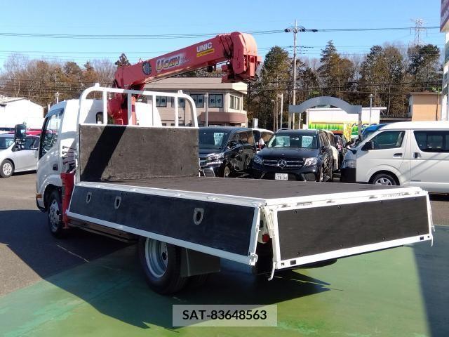 Hino DUTRO 2017-08 252588-5