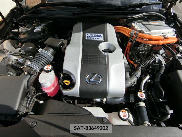 Lexus IS 2020-12 297907-3