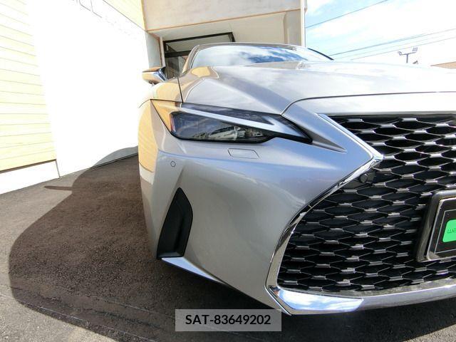 Lexus IS 2020-12 297907-9