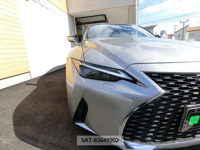 Lexus IS 2020-12 297907-8
