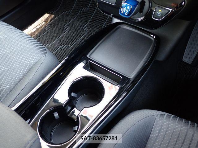 Toyota PRIUS 2019-04 334800-23