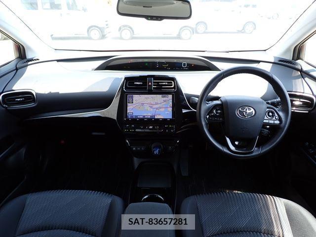 Toyota PRIUS 2019-04 334800-1
