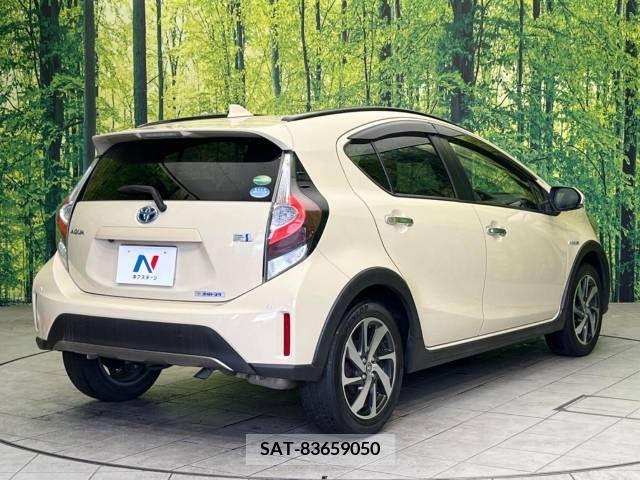 Toyota AQUA 2019-09 260156-17