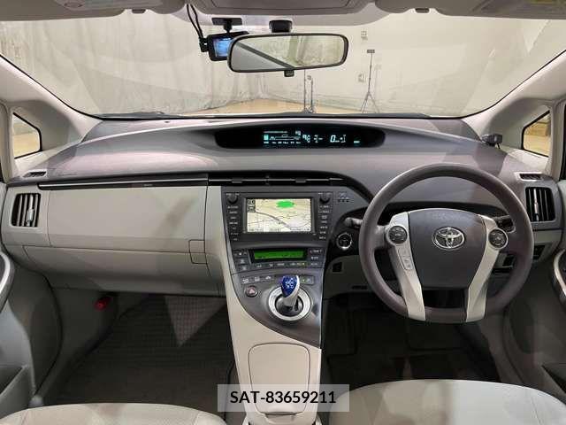 Toyota PRIUS 2009-12 211886-17