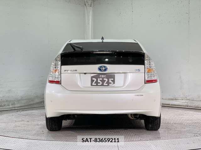 Toyota PRIUS 2009-12 211886-8