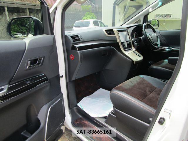 Toyota ALPHARD 2013-12 299929-13
