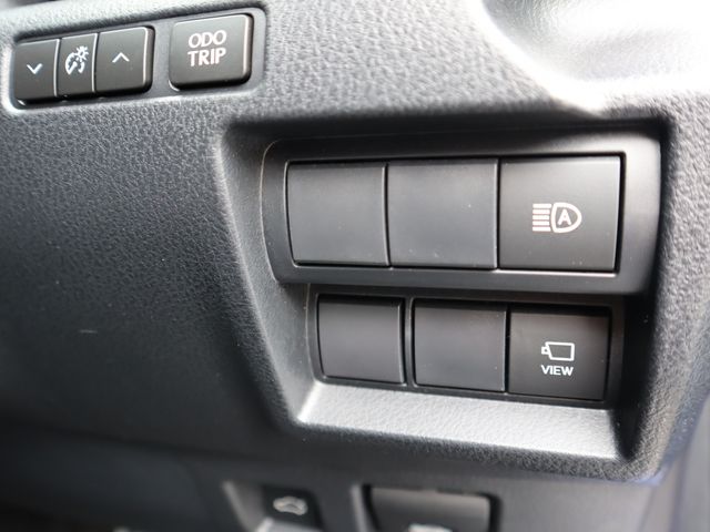 Lexus IS 2022-06 23134-19