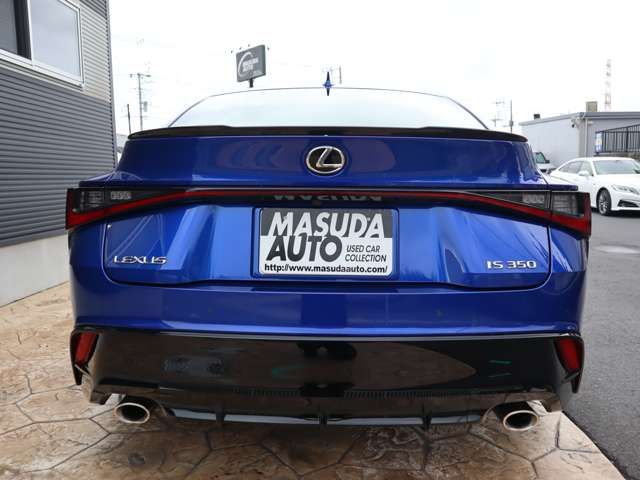 Lexus IS 2022-06 23134-5