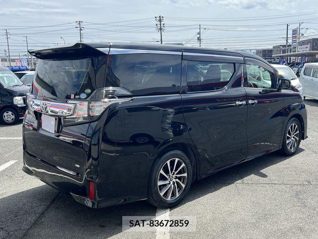Toyota VELLFIRE 2017-11 381627-4