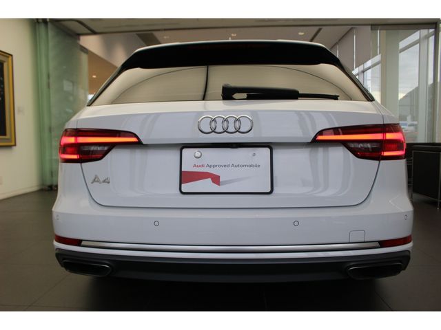 Audi A4 2019-03 25034-6