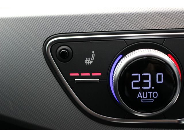 Audi A4 2019-03 25034-15
